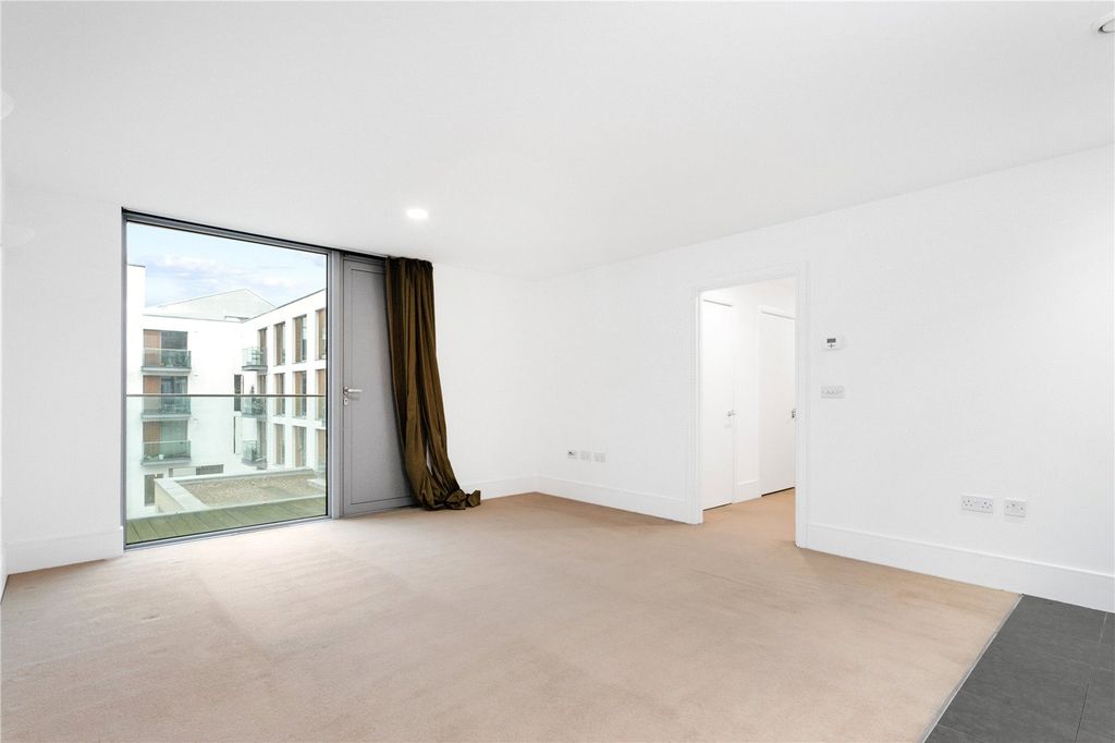 Property photo 2 of 12 Picture No. 09