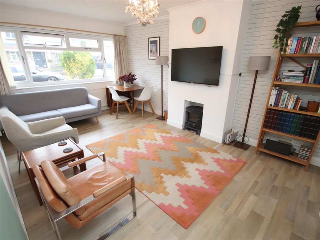 Property photo 2 of 12 Img_8419.Jpg