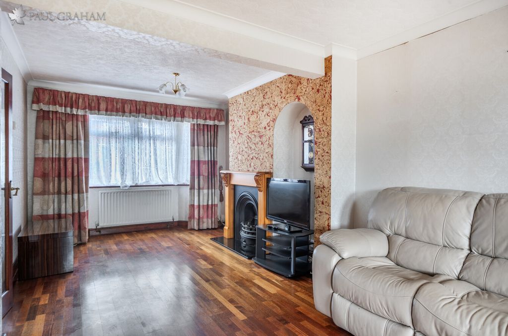 Property photo 3 of 22 Cbb7Fffd-Ae34-4F7B-Bd55-7937A1247Efc