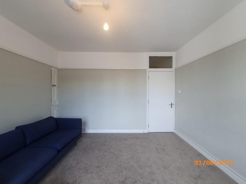 Property photo 2 of 11 Main Image