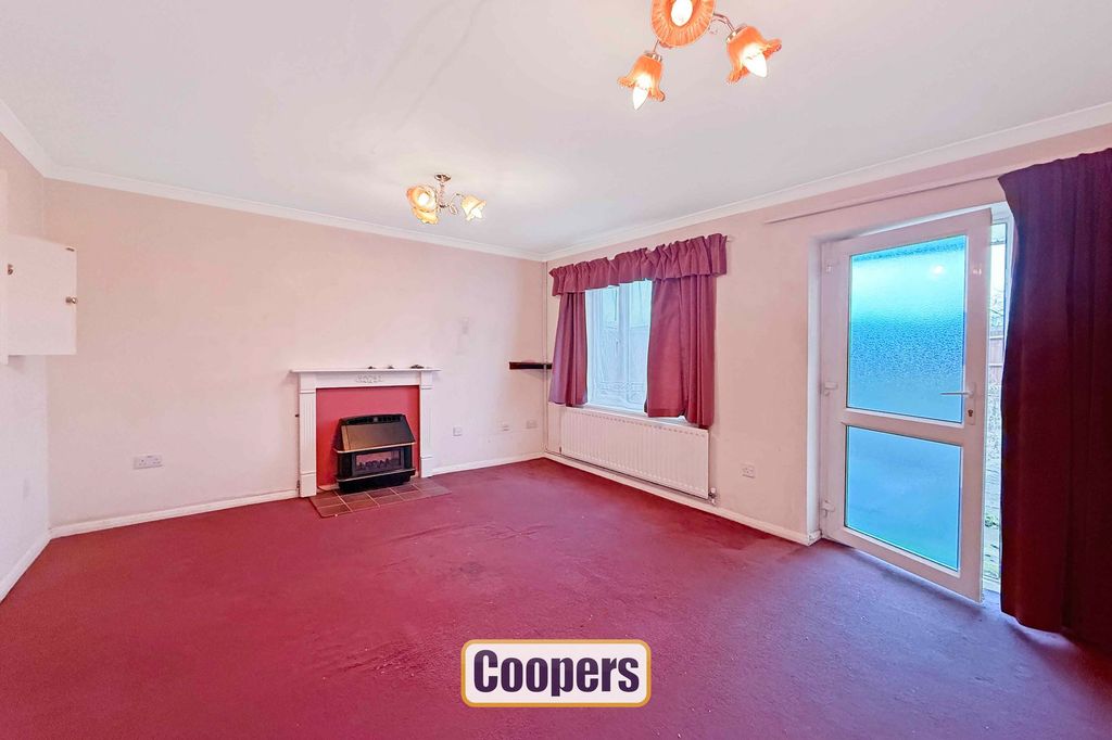 Property photo 2 of 7 Living Room