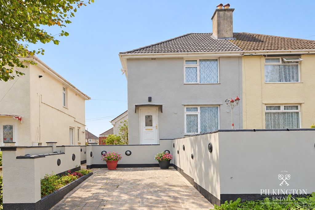 Property photo 1 of 18 5551742