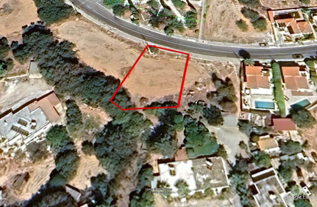 Property photo 1 of 2