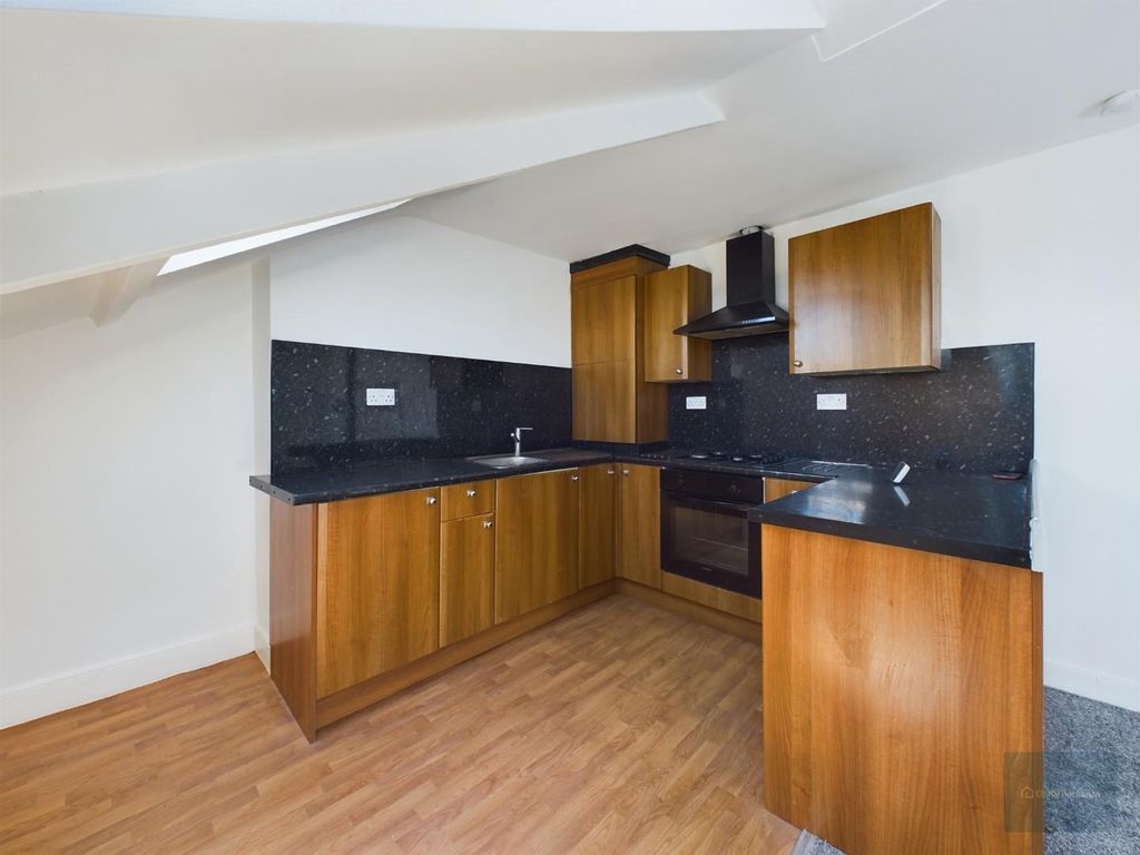 Property photo 3 of 6 Lounge Kitchen Pic 2