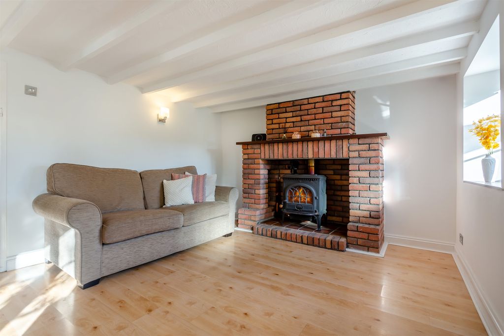 Property photo 3 of 22