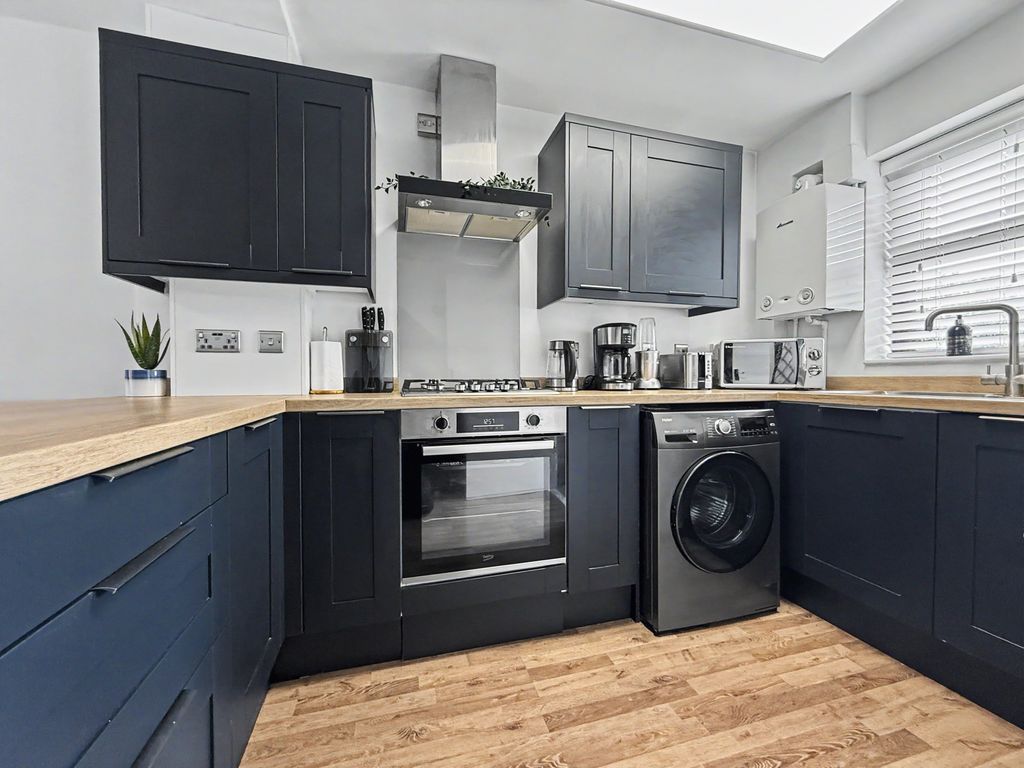 Property photo 2 of 14