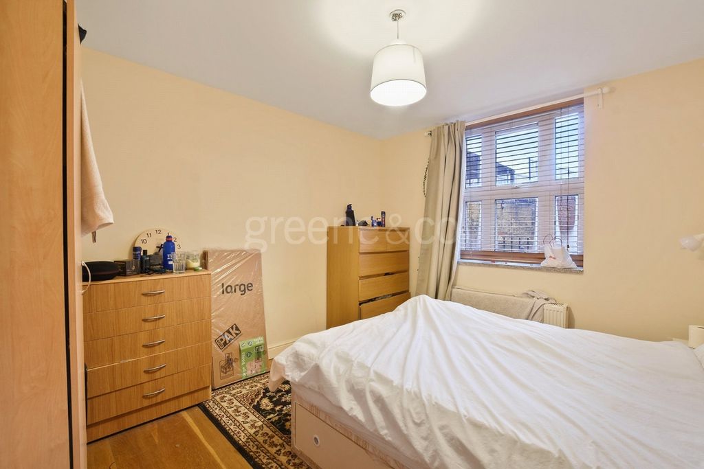 Property photo 3 of 4 4