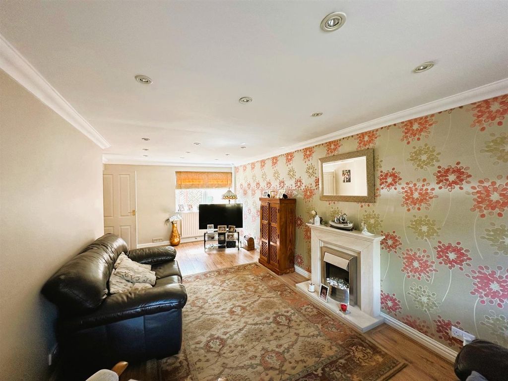 Property photo 2 of 10 4.Jpg