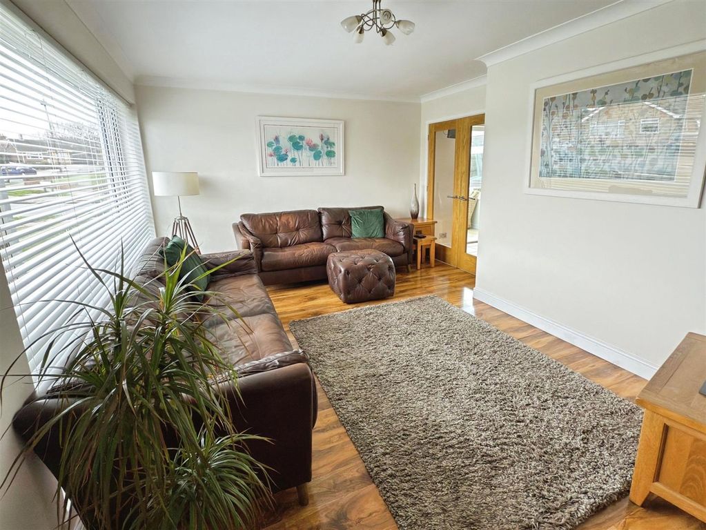 Property photo 2 of 26 Orwell Drive (1).Jpg