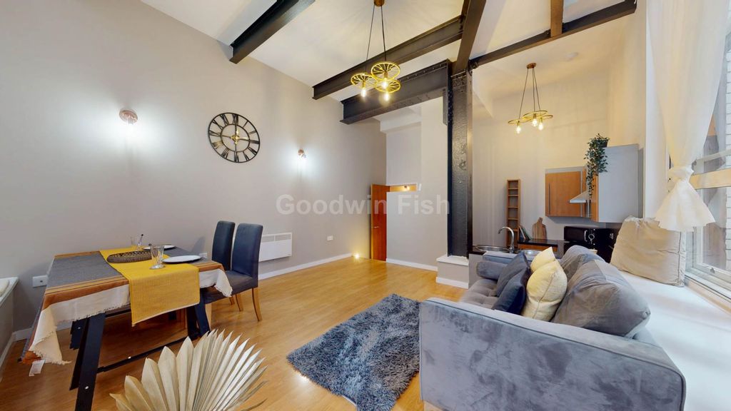 Property photo 2 of 9