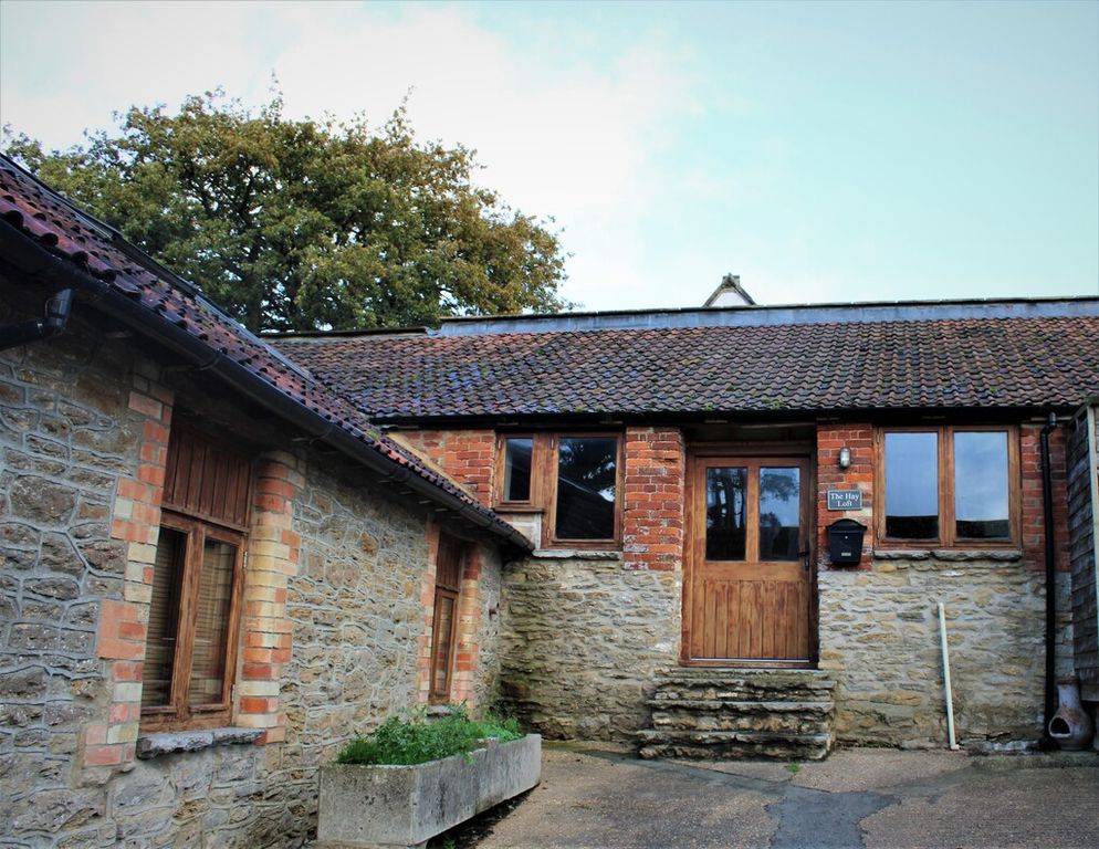 Property photo 1 of 5 Front External