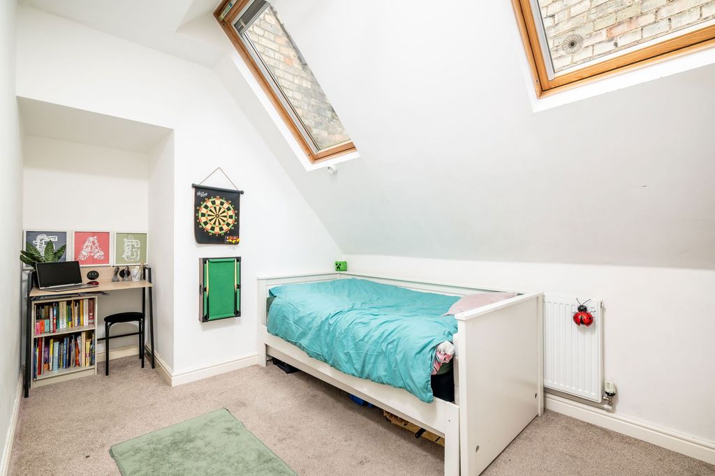 Additional image 16 of 2 bed flat for saleKingsley Avenue, Fairfield, Hitchin SG5