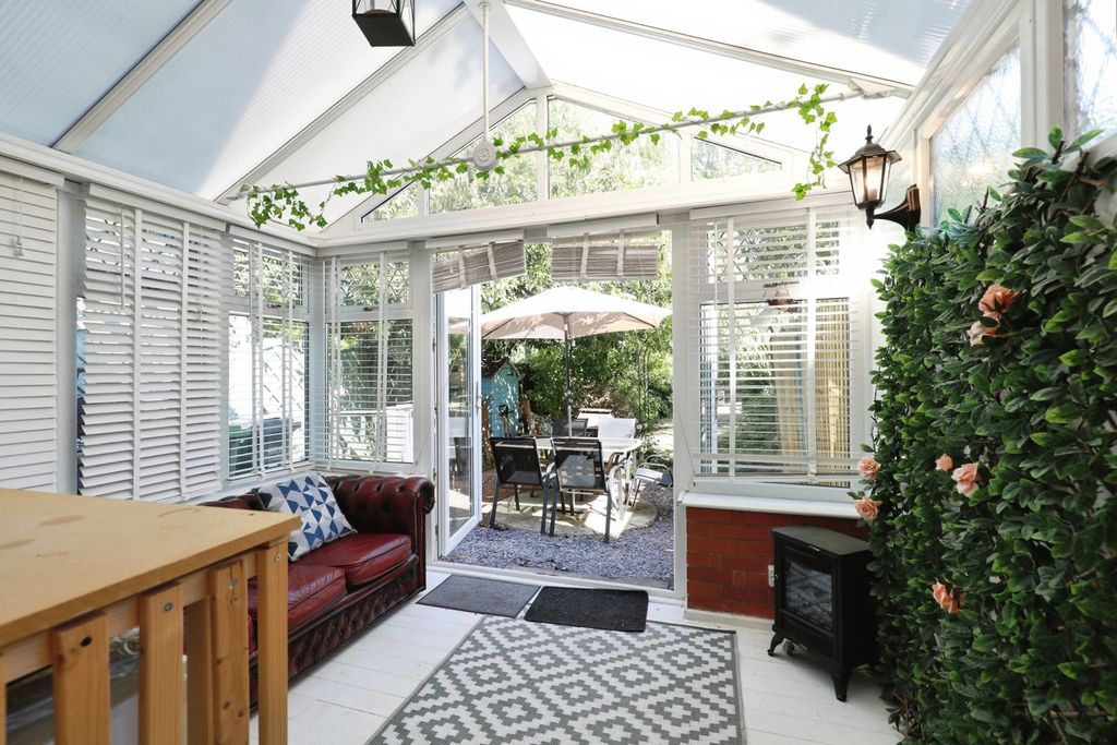 Property photo 3 of 14 Pbox-Img.Jpg