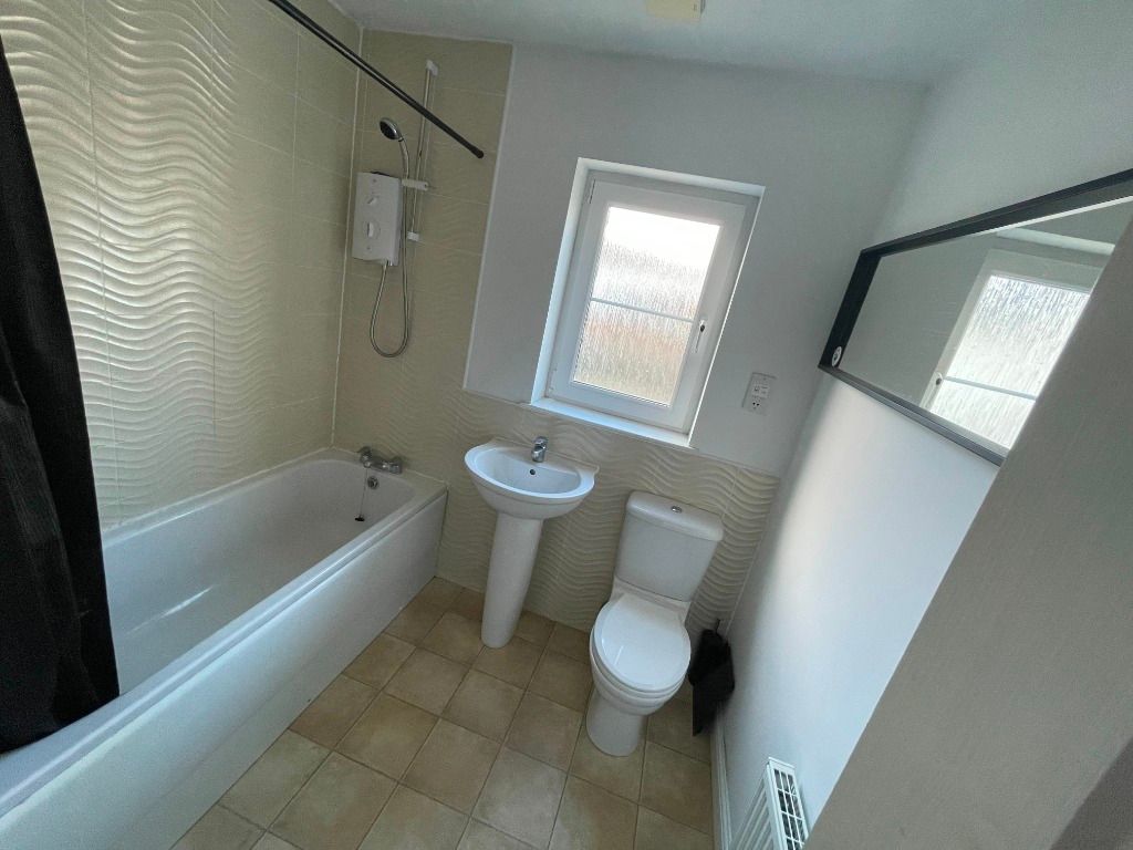 Additional image 5 of 2 bed semi-detached house to rentErskine Street, St. Ninians, Stirling FK7
