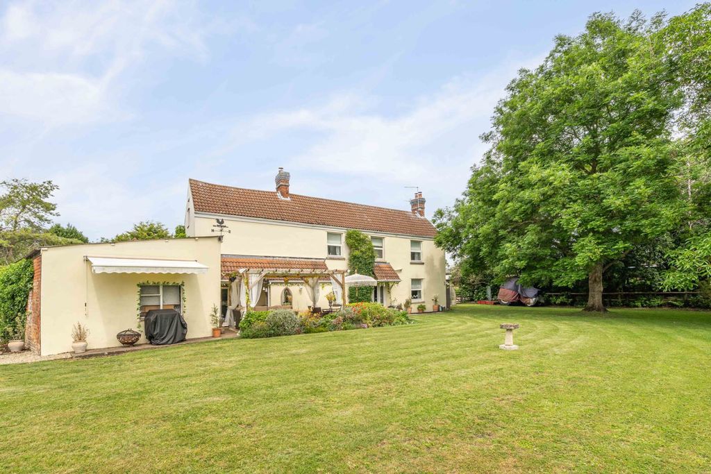 Property photo 1 of 30