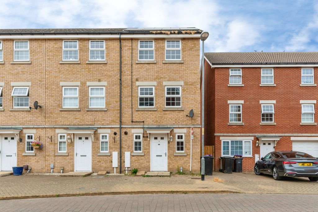 Property photo 1 of 19