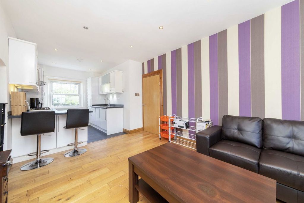 Property photo 2 of 5