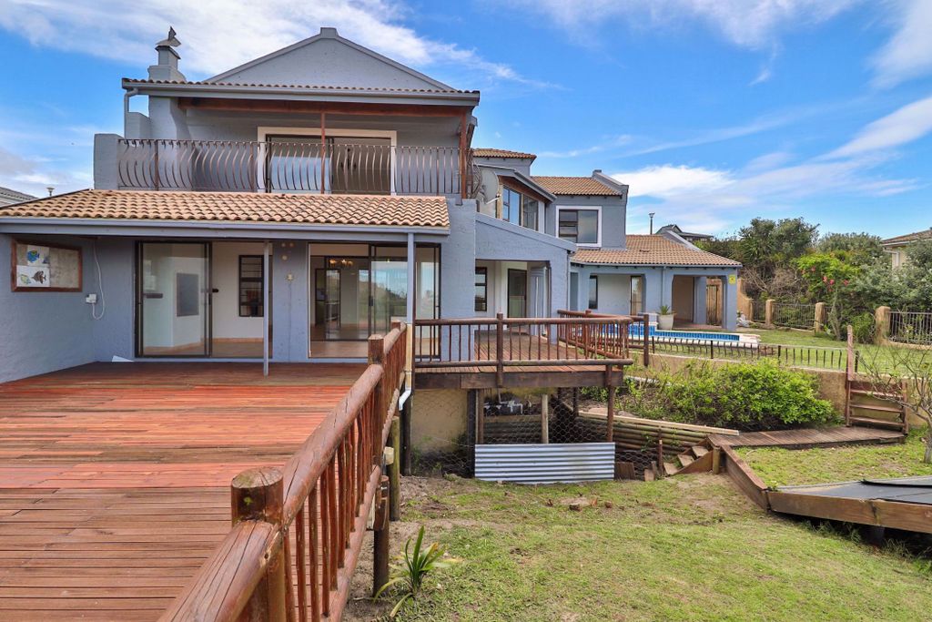 Property photo 1 of 61