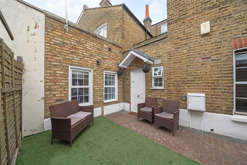 Property photo 2 of 10 Picture No. 16