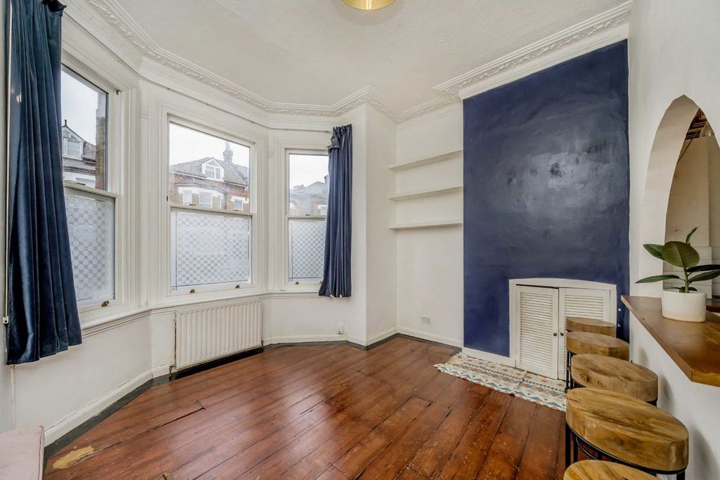 Property photo 2 of 5