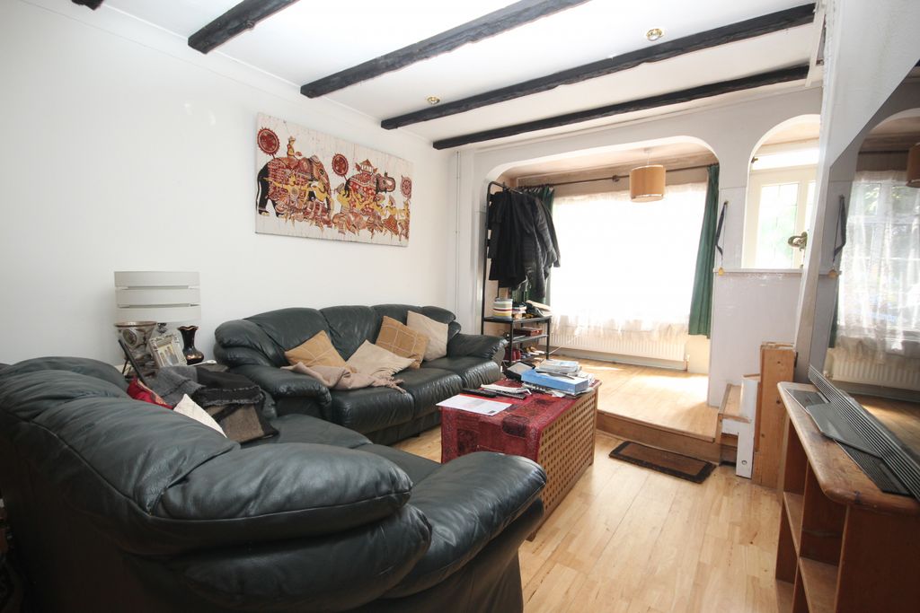 Property photo 3 of 13 Gallery