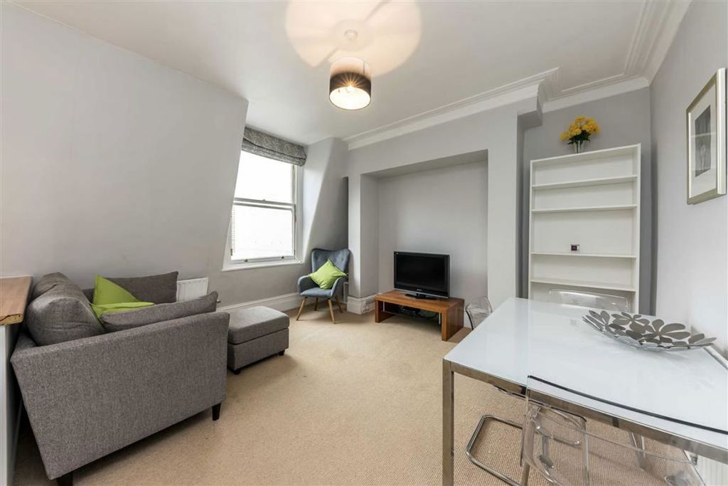 Property photo 3 of 5