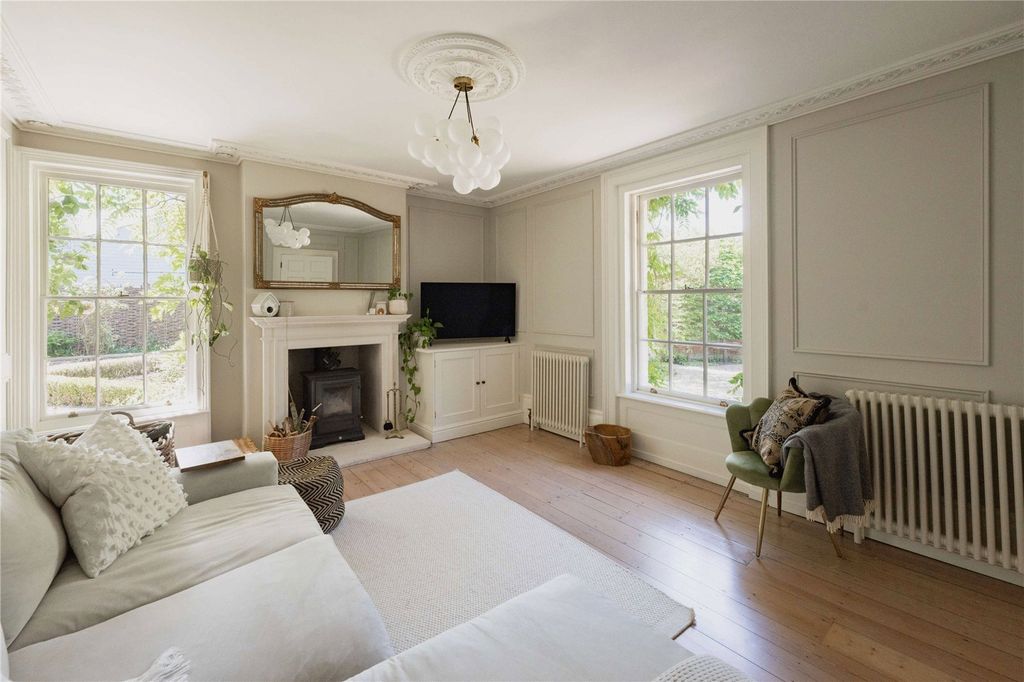Property photo 2 of 21 Drawing Room