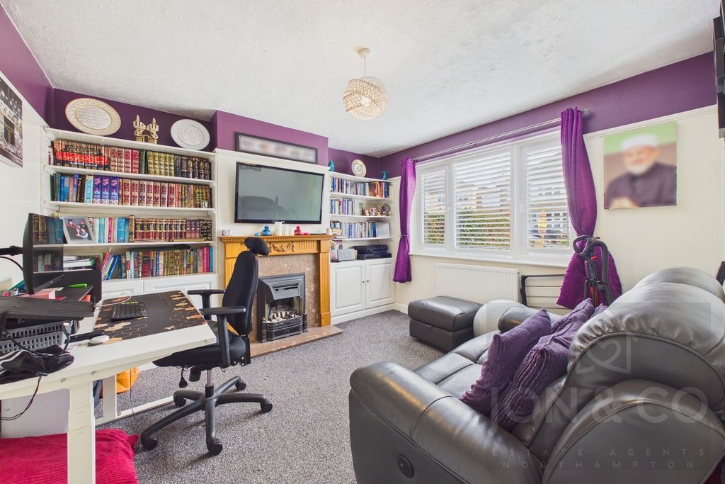 Property photo 3 of 12