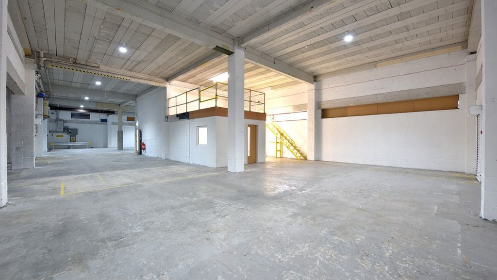 Property photo 3 of 7 Davrom 10.Jpeg