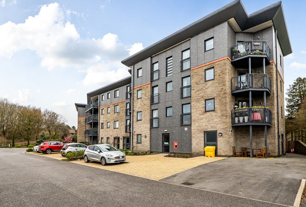 Property photo 2 of 16 Picture 2