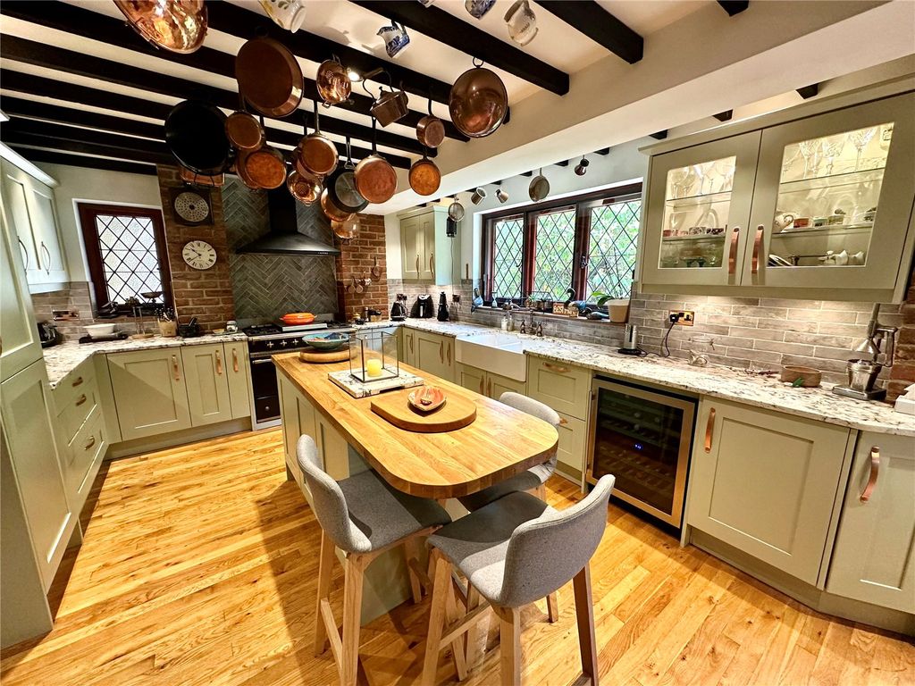 Property photo 3 of 20 Picture No. 04