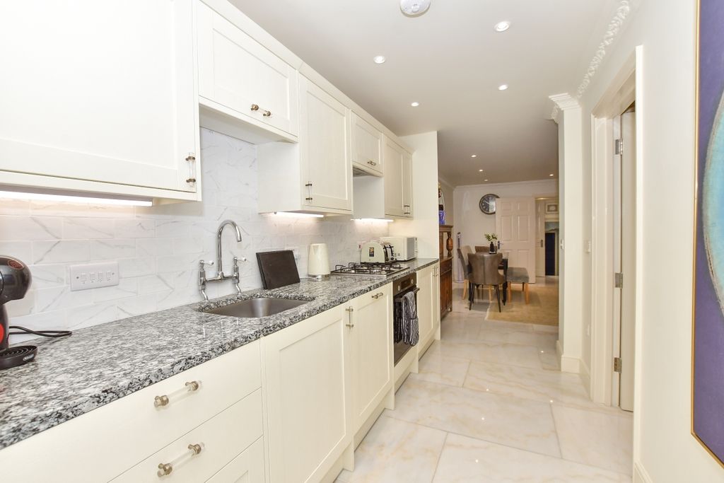 Property photo 2 of 15 Nelson Bf Kitchen