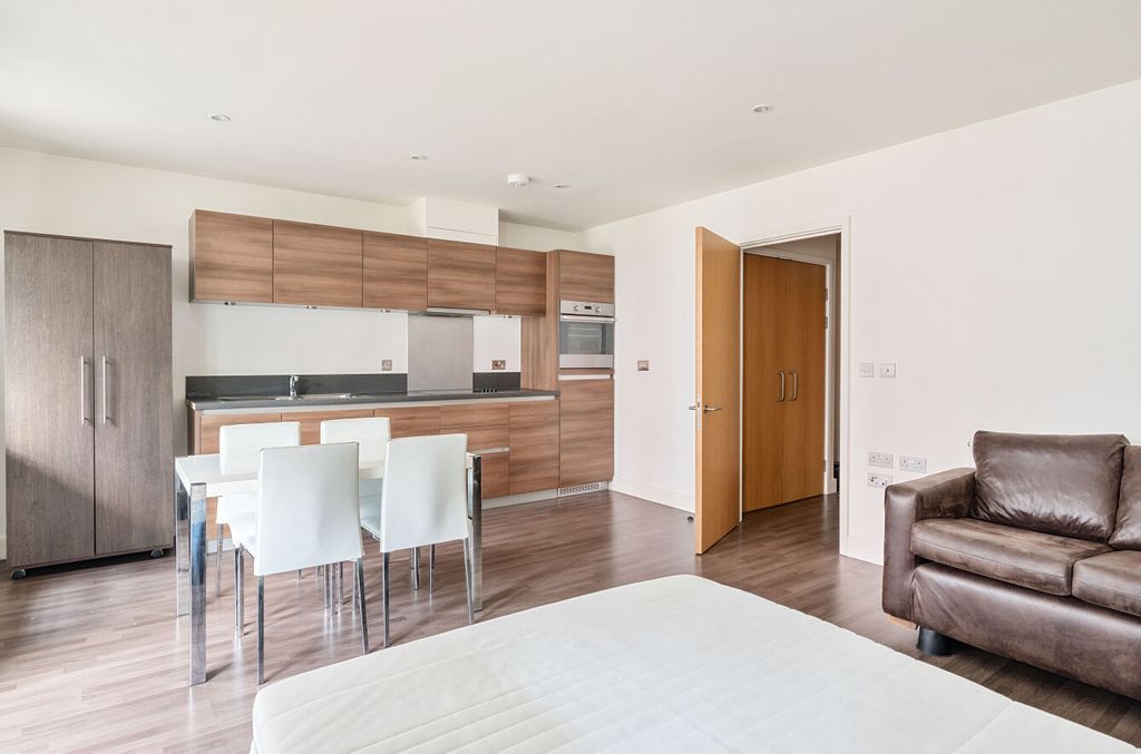 Property photo 2 of 14 1229052 (2).Jpg