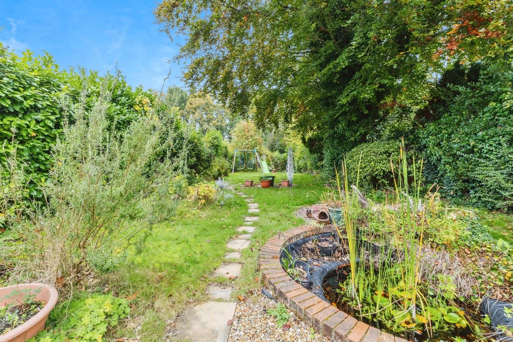 Property photo 2 of 17