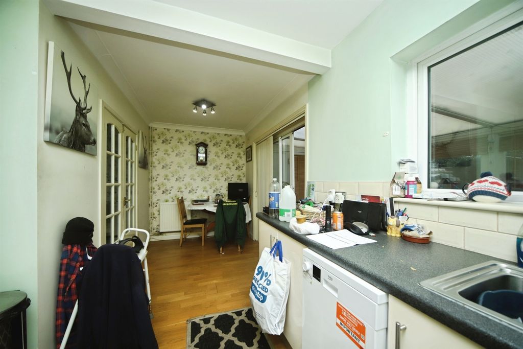 Property photo 2 of 22