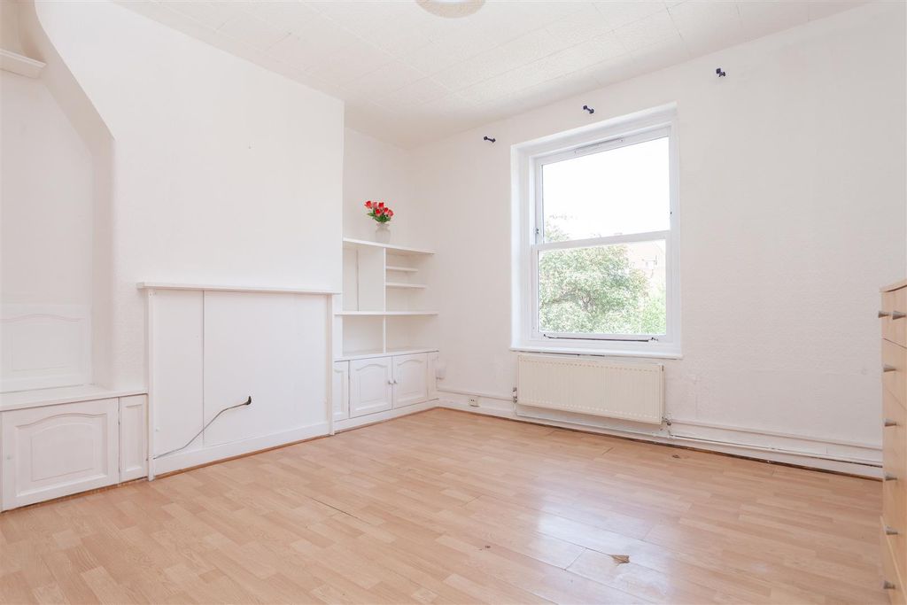 Property photo 3 of 13 Reception Room
