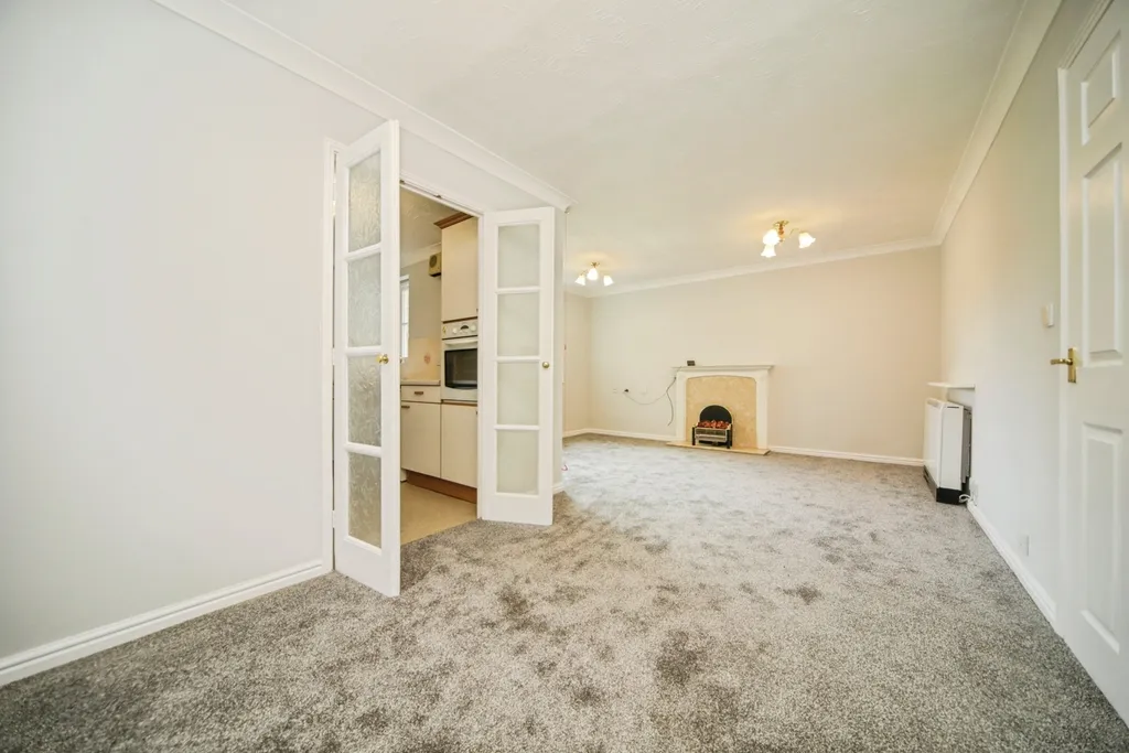 Apartment in Ipswich, The Dales, Suffolk - View 3