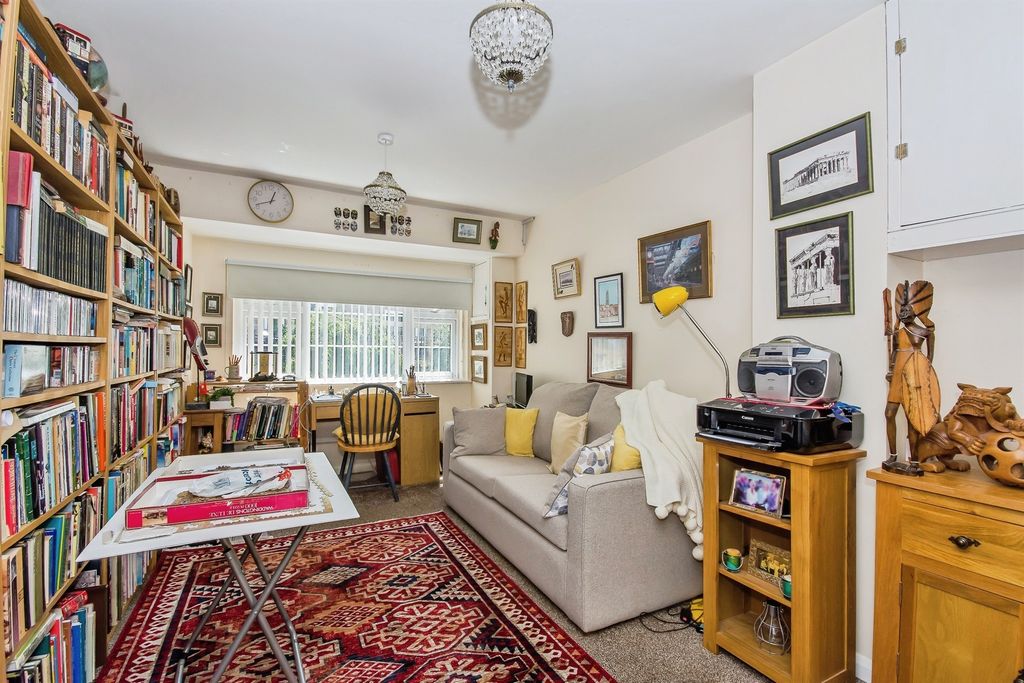 Property photo 3 of 24