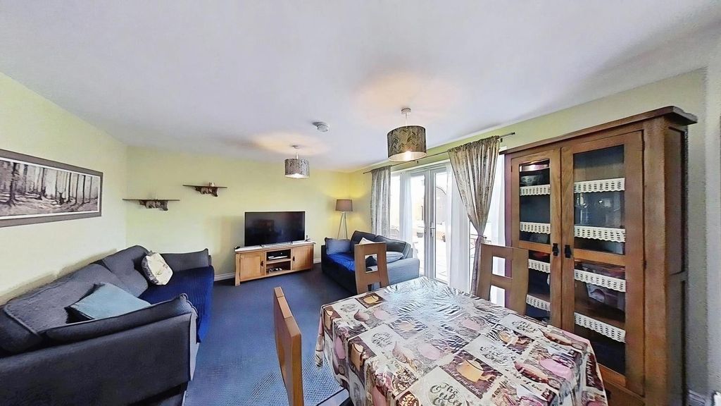 Property photo 3 of 31 Pbox-Img.Jpg