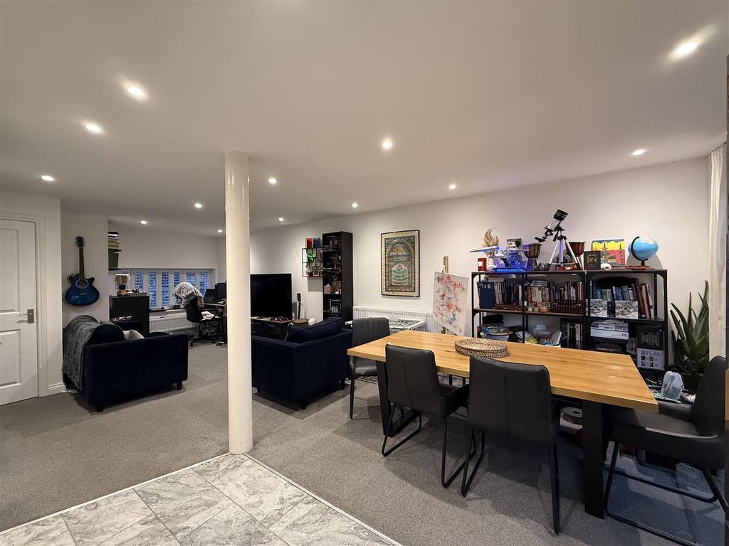 Property photo 2 of 18 Img_2599.Jpeg