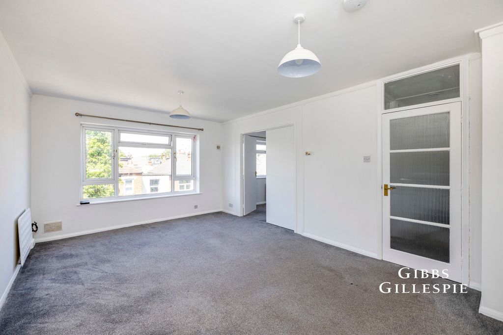 Property photo 1 of 11 Pbox-Img.Jpg