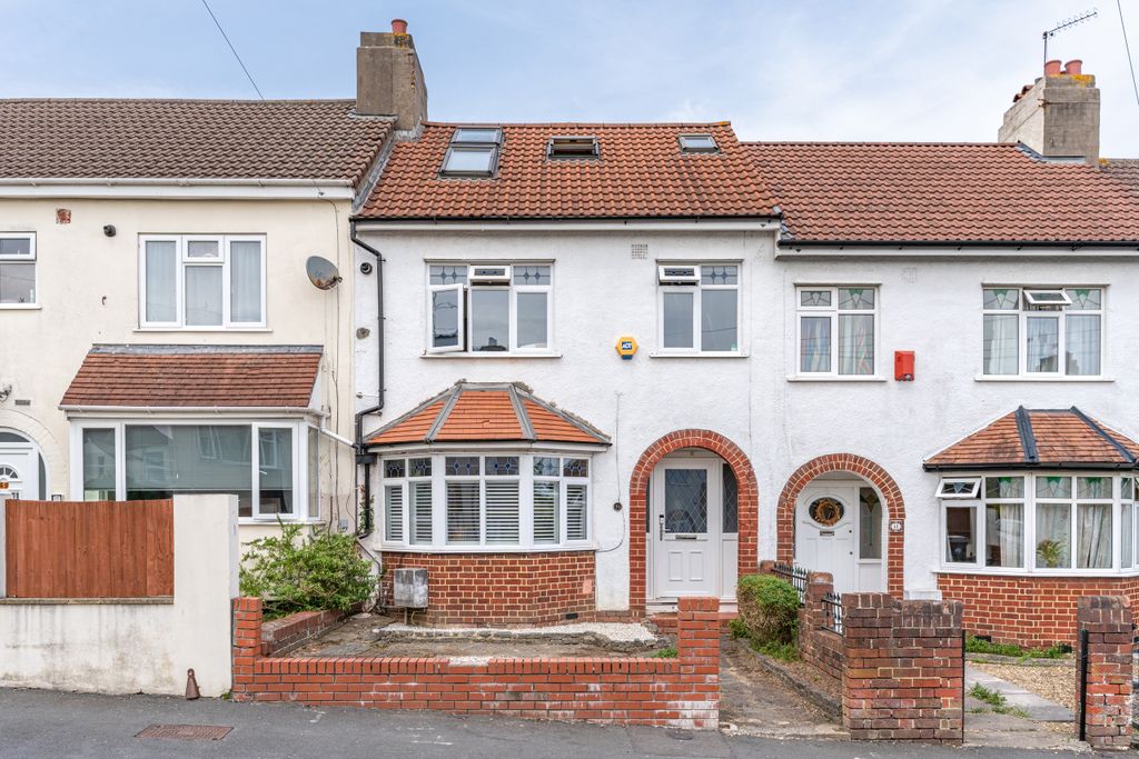 Property photo 1 of 14 A7404712-1