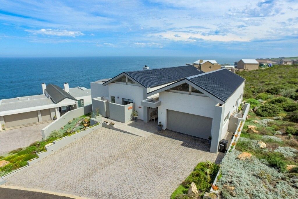 Property photo 1 of 33
