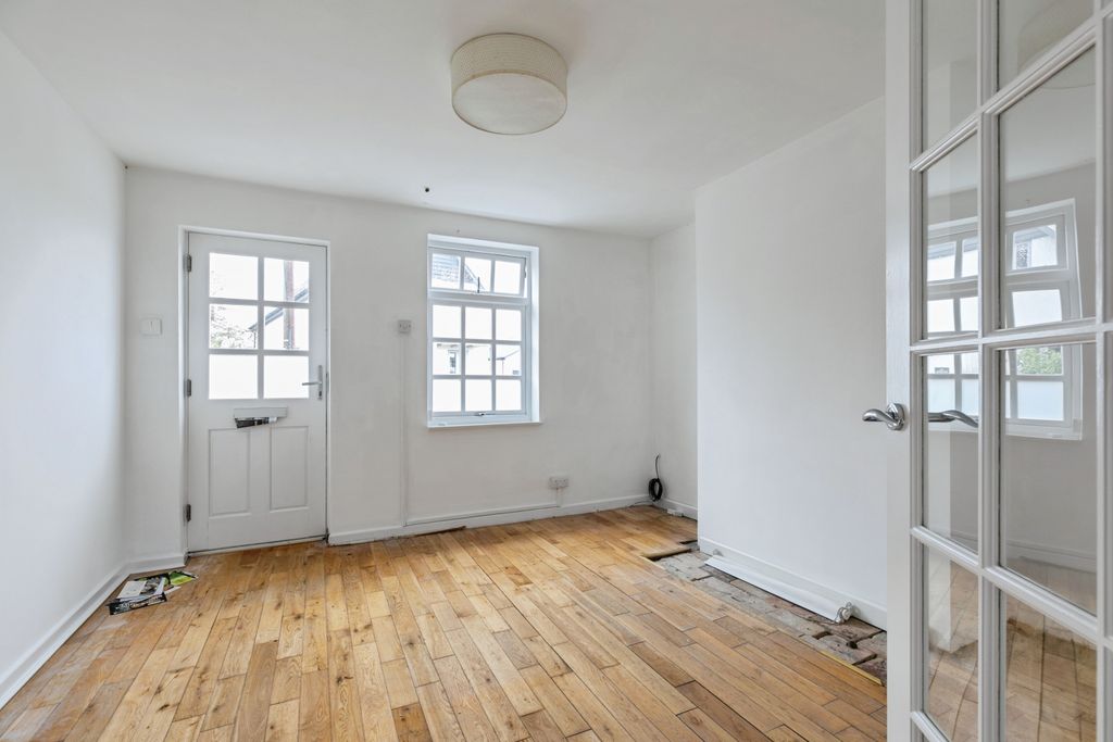 Property photo 3 of 7 View