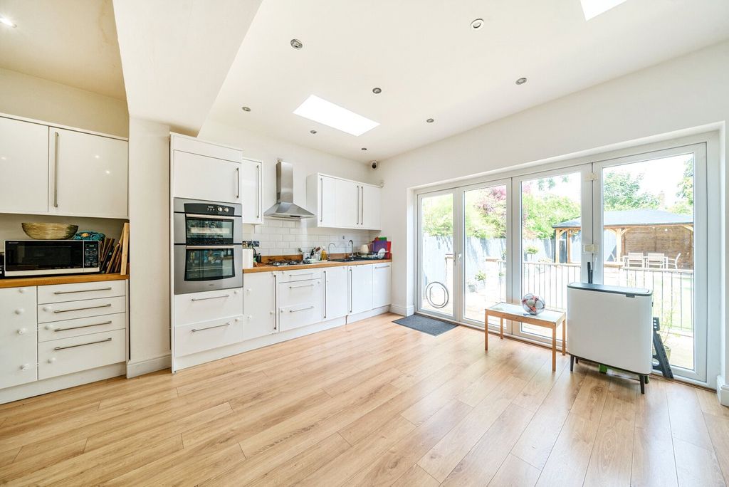 Property photo 1 of 14 Kitchen