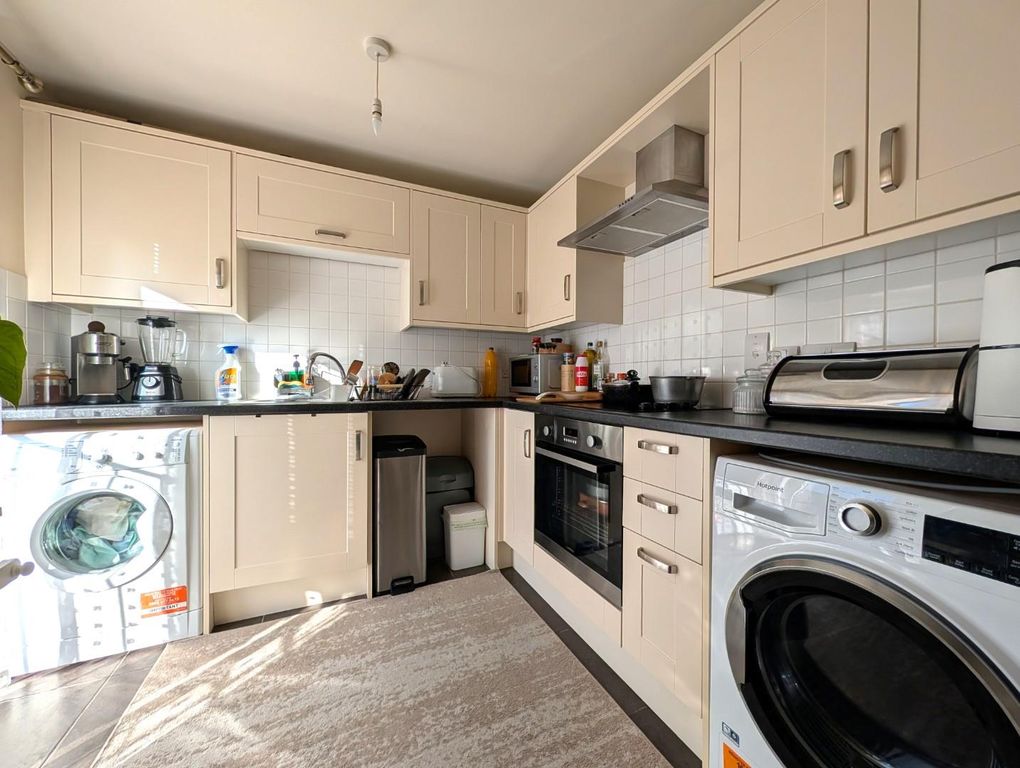 Property photo 3 of 6 Kitchen.Jpg