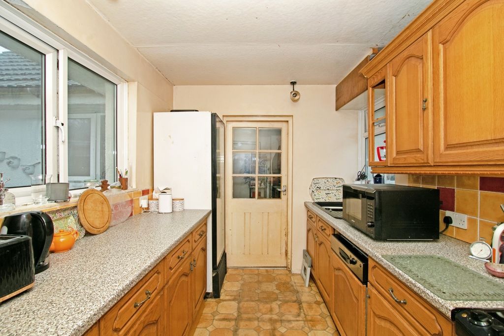 Property photo 3 of 15 Photo