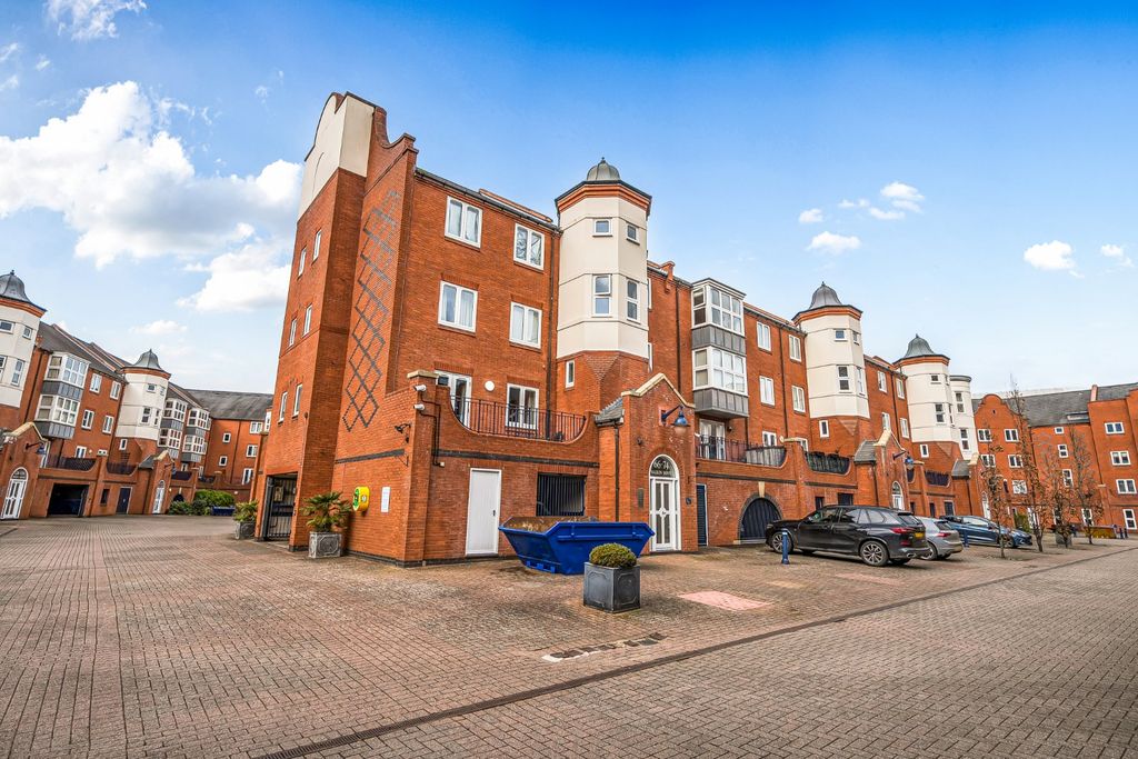 Property photo 1 of 14 Picture No. 04