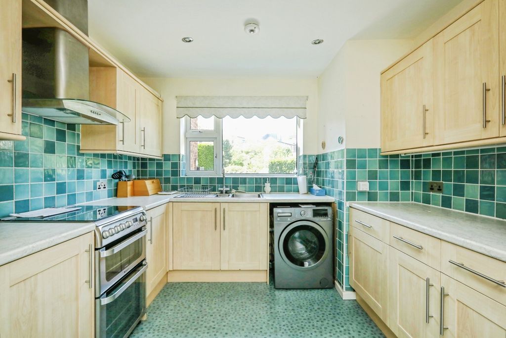 Property photo 3 of 16 Pbox-Img.Jpg