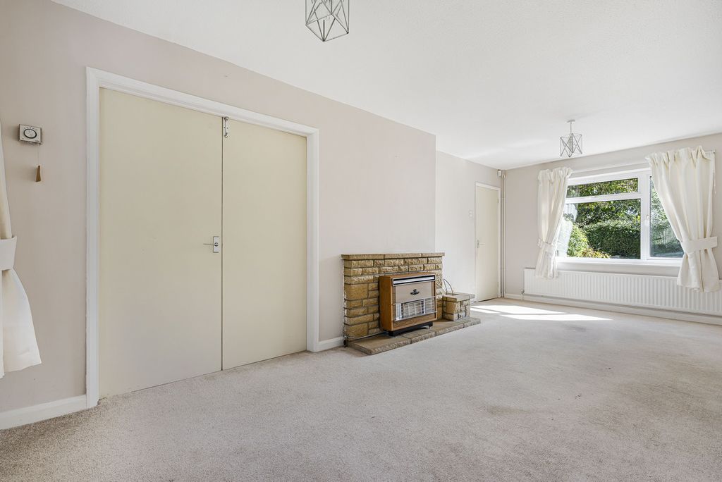Property photo 3 of 20